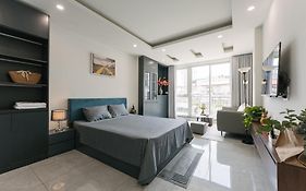 Oikia Apartment